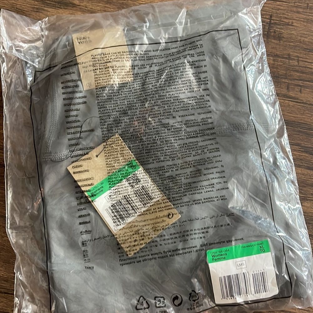 NWT Nike Women's Yoga 7/8 Leggings - Picture 6 of 8